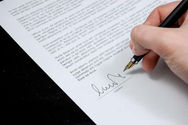 real estate lawyer